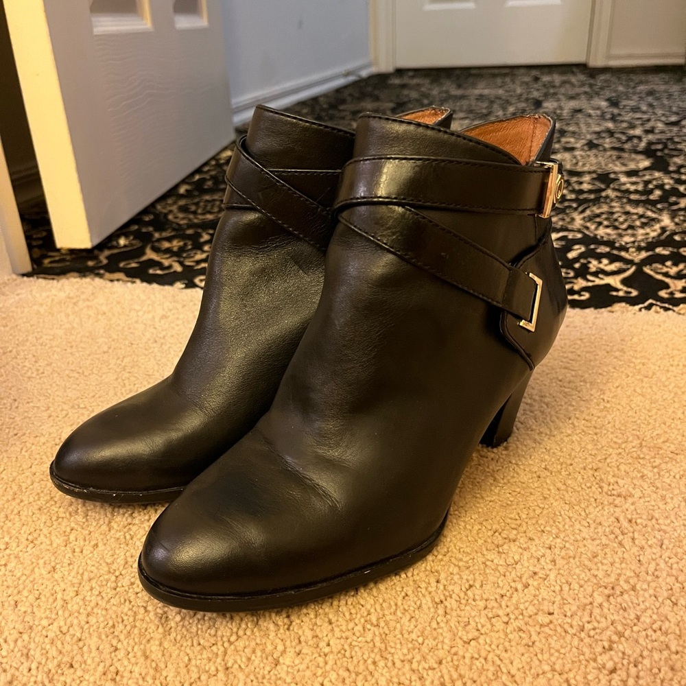 Louise et Cie Black booties